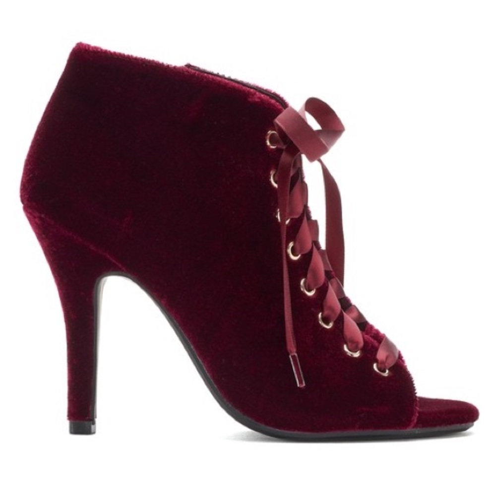 LC Lauren Conrad Black Velvet High Heel Boots - Picture 4 of 7